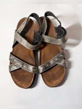 Naot Alyssa Metallic Leather Studded Adjustable Strap Comfort Sandals Size EU 38